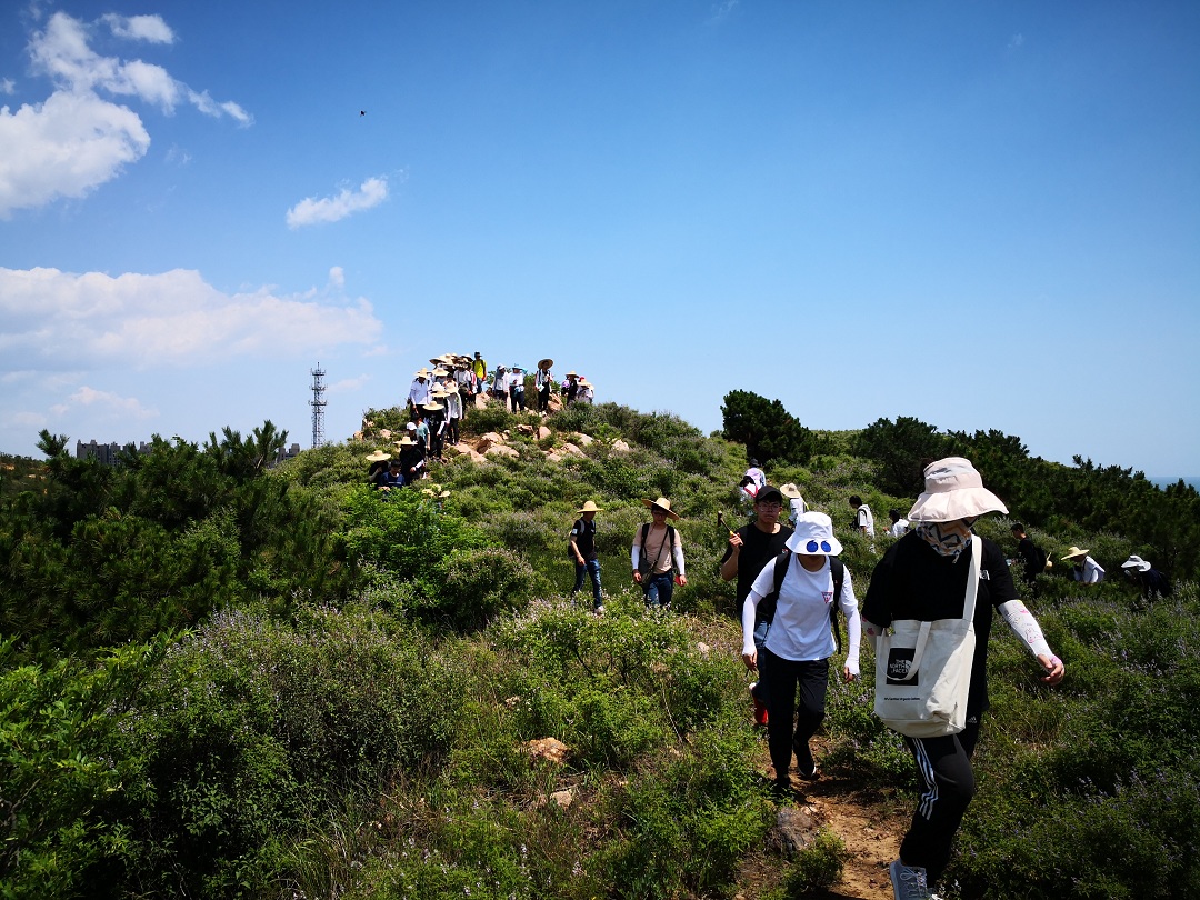 1562054464521029662.jpg 首日野外实习.jpg